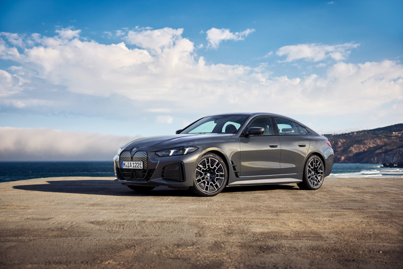 '전기차도 펀드라이빙 될까?' 2026 신형 BMW i4 M60 그란쿠페, 고성능 전기차의 미래를 지금 바로 ....