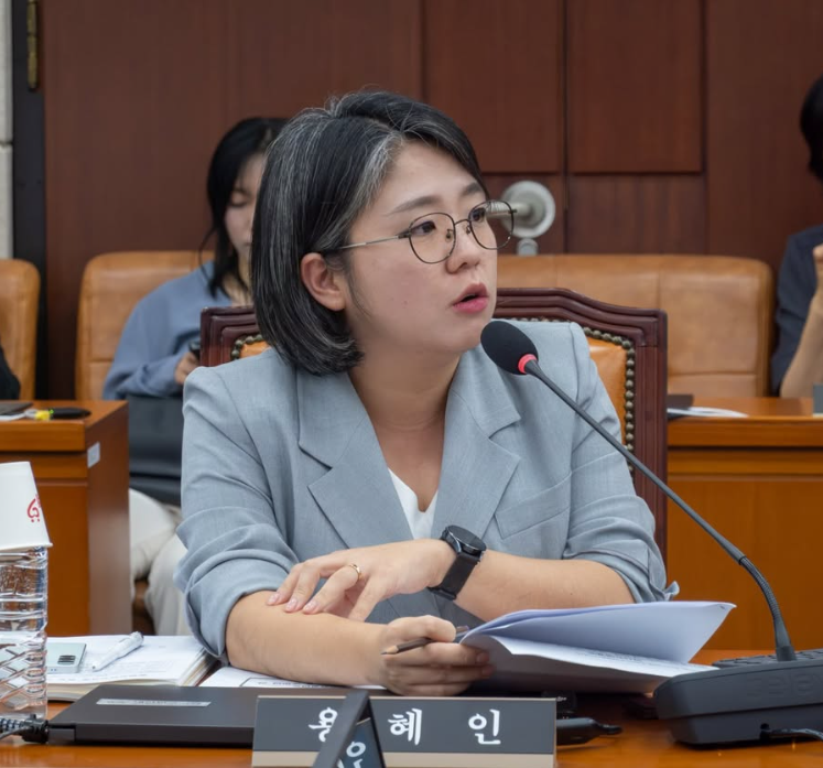 용혜인 장관 프로필 흰머리 동성 군대 군인 성평등 이슈 무엇일까