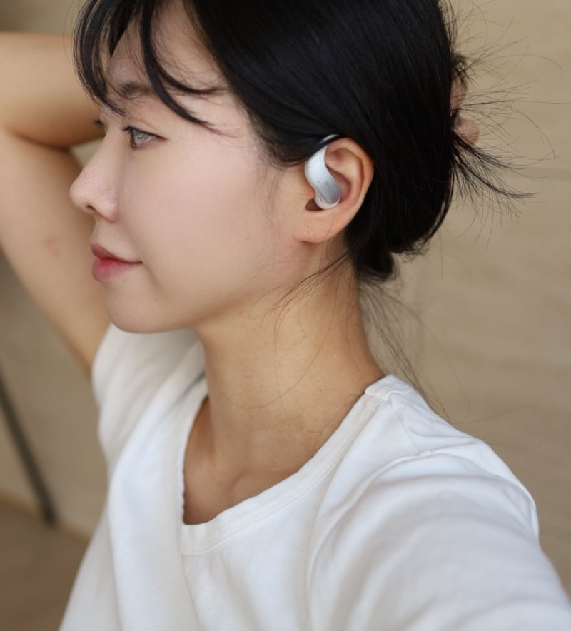 가볍게 밀착되는 오픈형 이어폰 샥즈 오픈핏 에어2 출시! 화이트 컬러 언박싱 후기