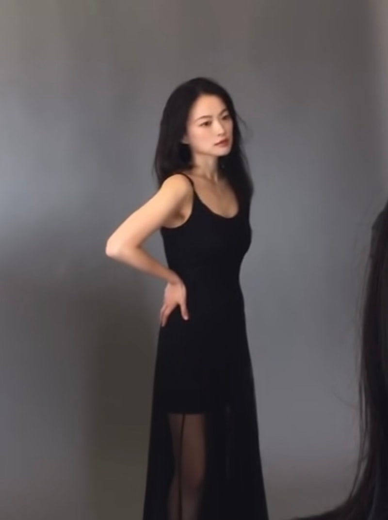 Is Chun Woo-hee Really 39? She Updates Her Legendary Beauty with a New Profile in a Black Dress