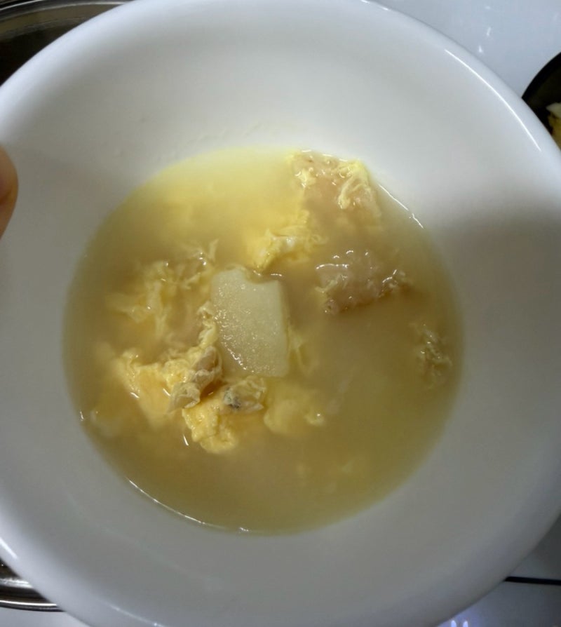 황태국 끓이는법｜감자, 계란 넣어 5세 아이도 같이 먹는 황태국