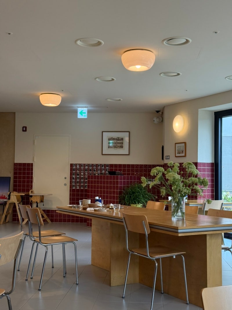 ATC [Aarons Tourist Center]: A Stylish Brunch Cafe and Wine Bar in Gangneung