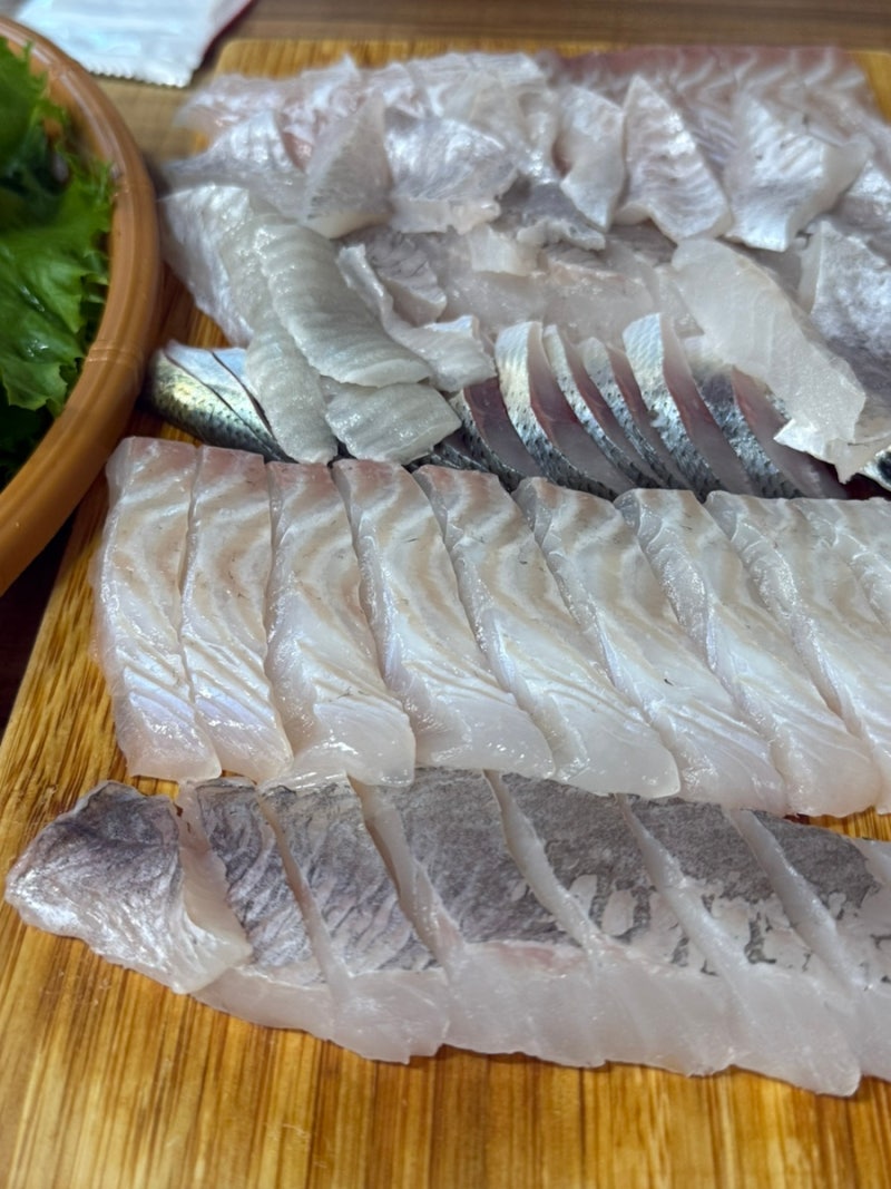 광주맛집 말바우시장 매운탕 모듬회 먹으러 득량만횟집
