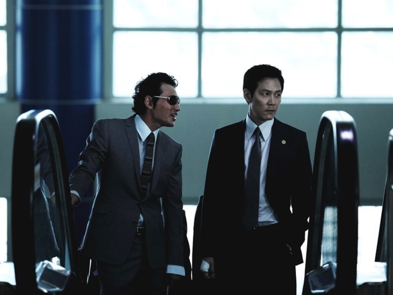 신세계 영화 줄거리 결말 리뷰ㅣ8년간 잠입수사 범죄 액션 영화(이정재, 황정민, 최민식)