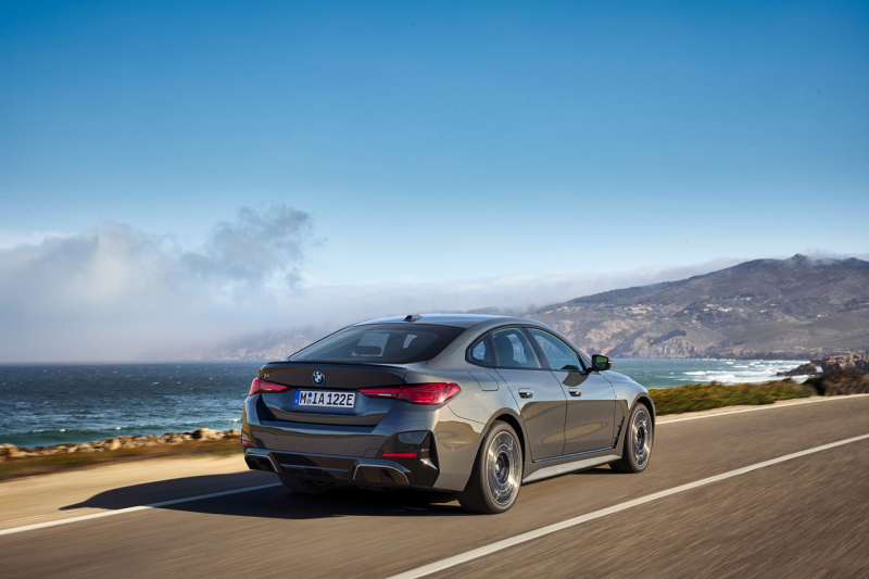 i4 M60 vs 경쟁 모델, 퍼포먼스 비교. 2026 신형 BMW i4 M60 그란쿠페 부분변경 가격표 실구매가 승....