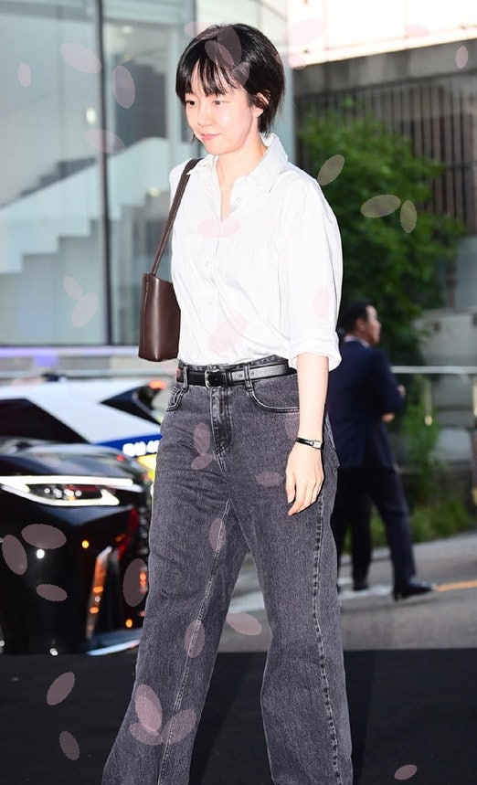 45세 임수정, “대학생이 따로 없네”…동안 칭찬이 오히려 독이 된다?