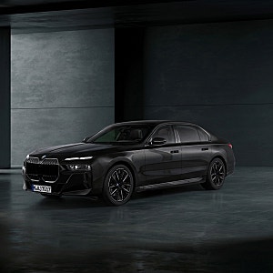 BMW 740i xDrive M 스포츠 프로, 기존 M 스포츠와 무엇이 다를까?