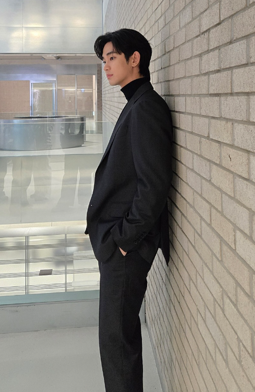 김수현, 1년 5개월 만에 9월 19일 국내 복귀 확정과 근황 총정리 (무혐의·팬미팅·국내 일정)