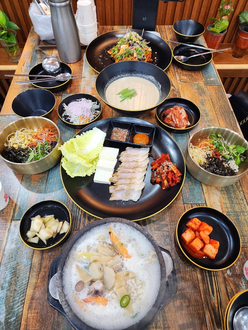 파주한정식 맛집 푸짐한 한상가득 가족외식 도토리정원 금촌직영점