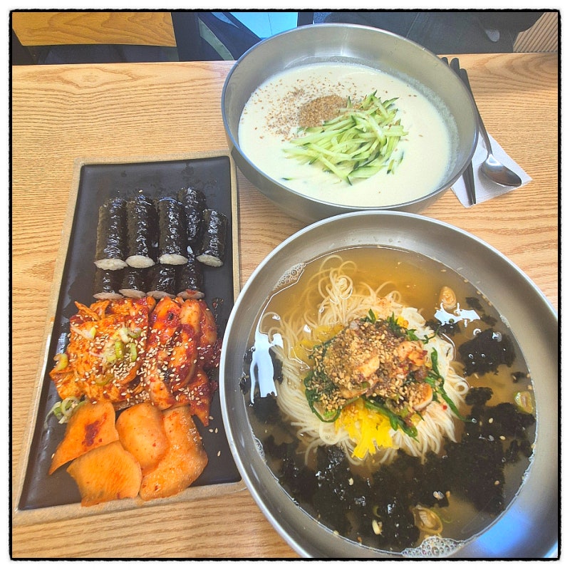 창원신월동 맛집, '호로록 국시'에서 만난 역대급 멸치 육수와 콩국수! (feat. 매콤 오징어 어....