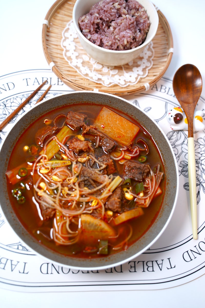 경상도식 소고기무국 레시피 얼큰함 살려 경상도 빨간맛 제대로!