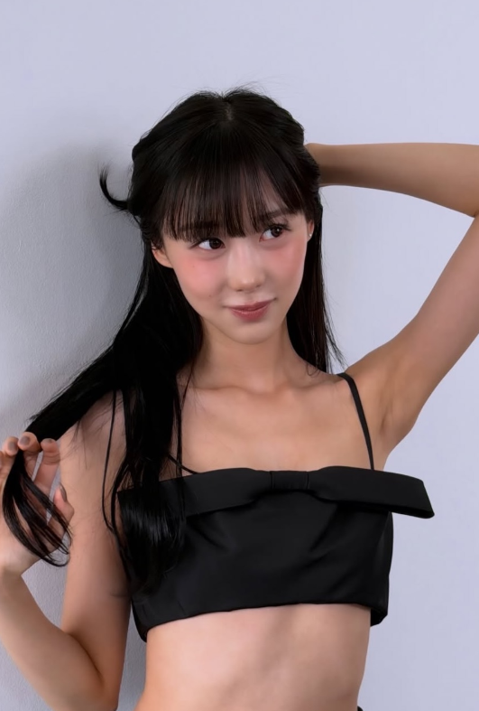 Giselle's Givenchy Ribbon Bralette, Sleeveless Tops, and Crop Tops Worth 3.2 Million Won (feat. aespa Giselle Fashion)