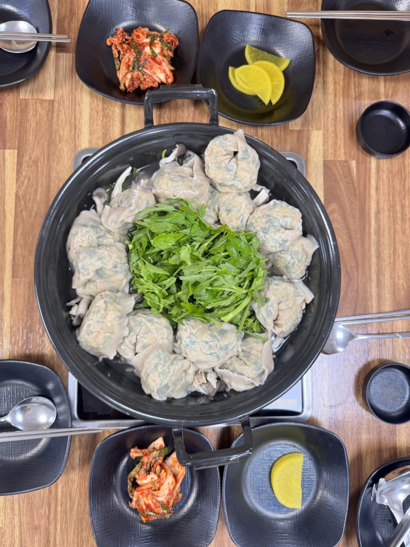 안산맛집추천점심 버섯샤브샤브칼국수 샤브샤브와 손만두, 메밀면까지 푸짐한 한끼