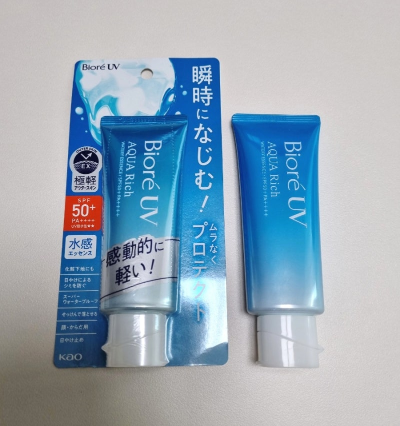 일본 돈키호테 선크림 비오레 UV 아쿠아리치 워터리 에센스 지성피부 사용 후기 가격