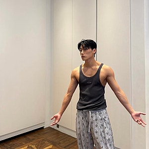 알고리즘 찢은 에이티즈 최산 프로필! 나이·고향·돌체앤가바나부터 관절 부수는 춤 댓글