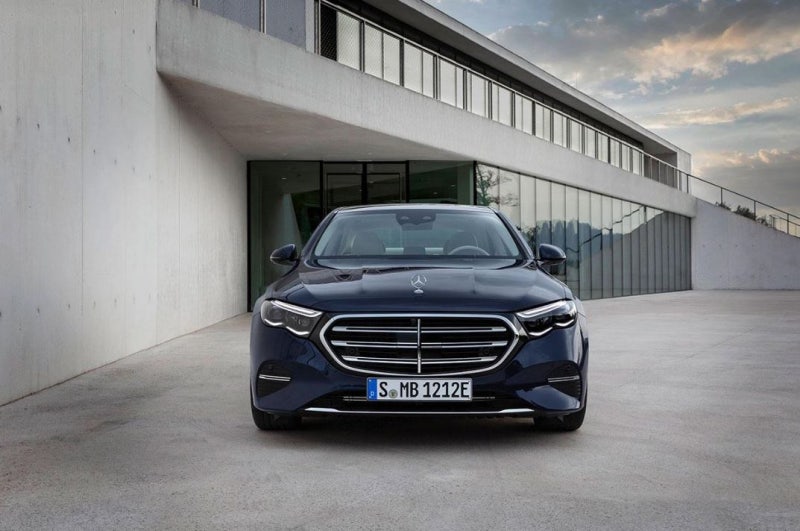 벤츠 E 200 vs E 300｜가격 차이만큼 실제 차이도 클까? (벤츠일산전시장)
