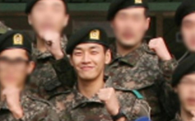 "아버지 때문에 군대 6개월만 갔다" 뒤늦게 알려진 그 배우의 가족사