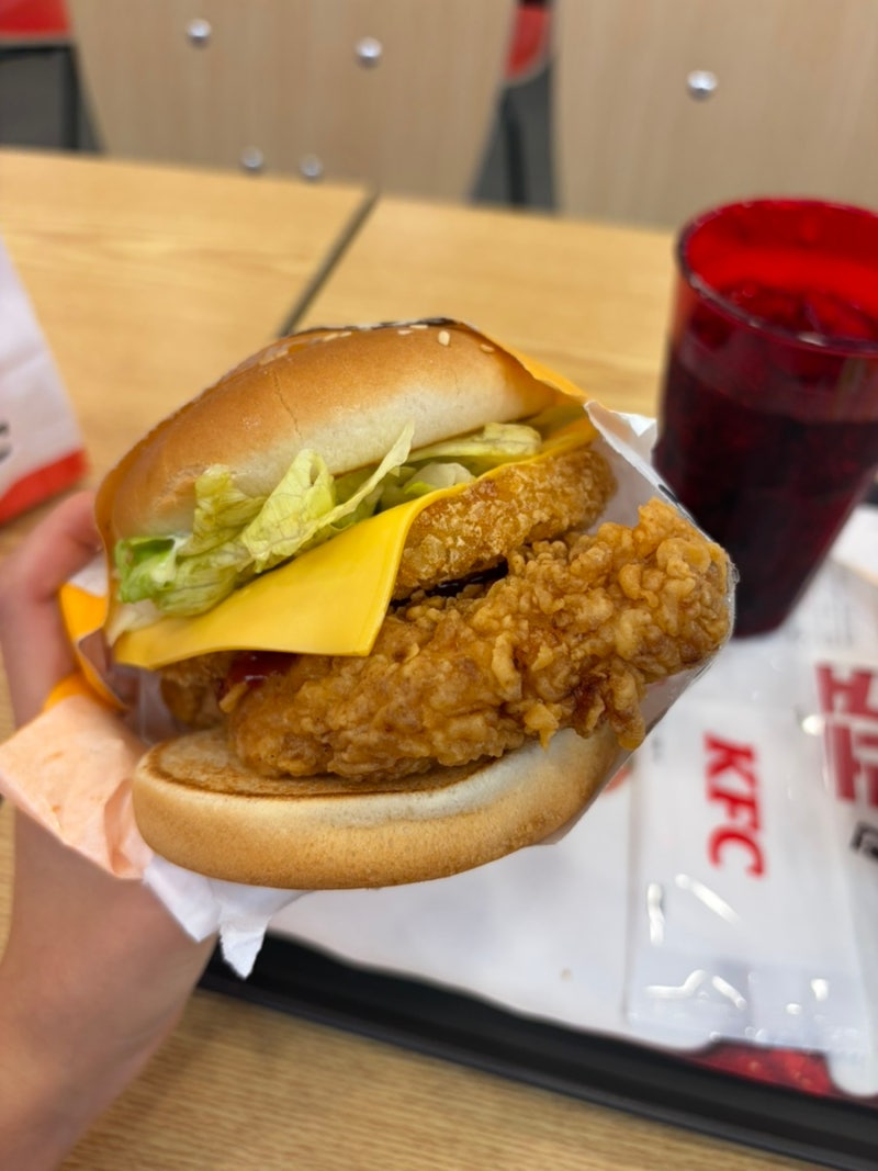 KFC 메뉴 할인 꿀팁 징거타워버거