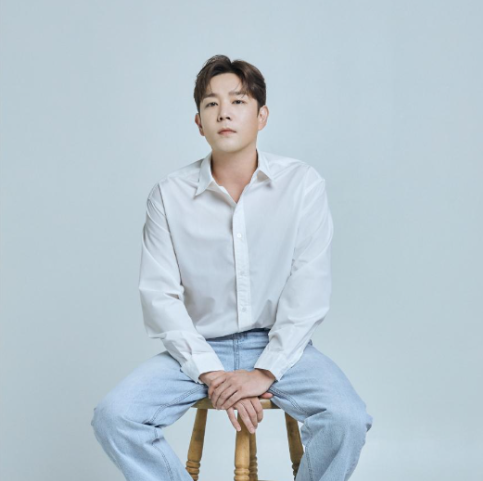 SUPER JUNIOR(슈퍼주니어) 탈퇴 7년 만에 서울패션위크 선 강인｜나이·본명·고향·키·학력·가....
