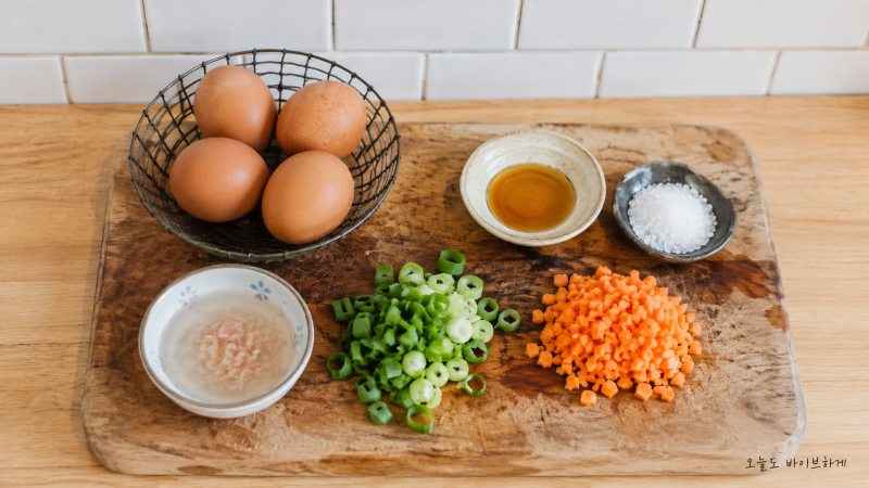 "이것 빼면 맛없다"...촉촉하고 부드러운 냄비 계란찜 만들기, 황금비율 놓치면 후회!
