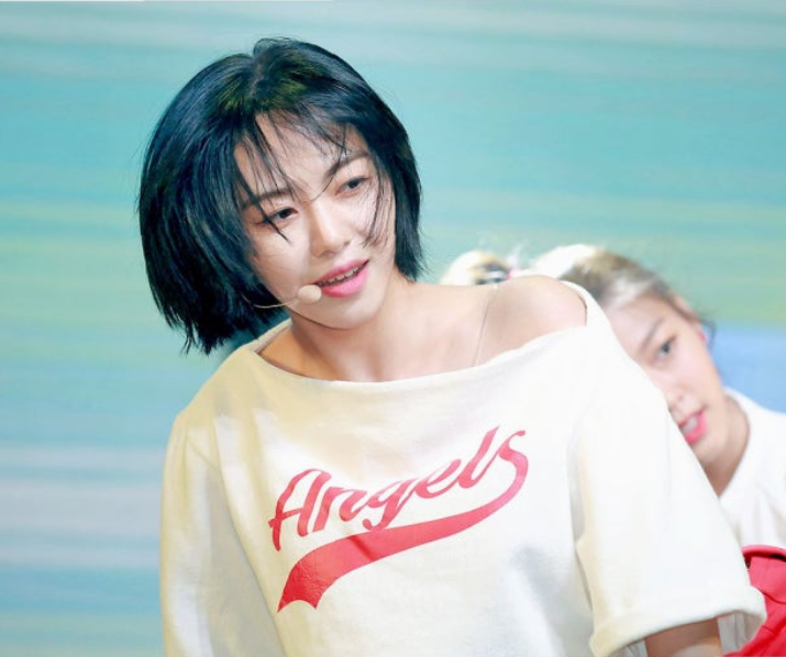 AOA <b>권민아</b>, 암 치료비 대줬더니 사라진 자산? 가족이란...