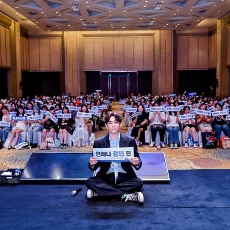 강인 근황... “7년 동안 모습을 감췄는데” 슈퍼주니어 탈퇴 후 처음 국내 공식석상