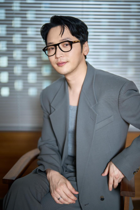 변요한 프로필 총정리 아내 티파니 영 결혼 김고은 열애설 진실 나이 타짜4까지
