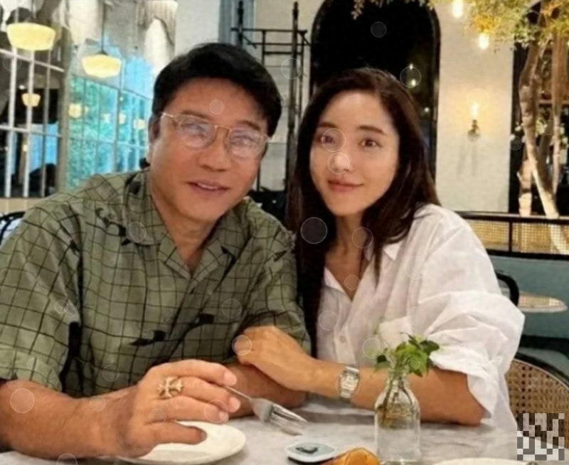 74세 이수만, 20대 때 얼굴 그대로? 수영과 ‘다만세’ 듀엣 영상 뜬 이유 총정리