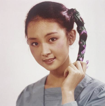 ‘여명의 눈동자’ 채시라를 기억하시나요? 90년대를 대표했던 여배우의 지금