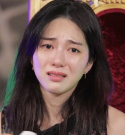 AOA <b>권민아</b>, <b>친언니</b> “8억 <b>횡령</b> 후 연락 두절" 사기 협박 법정 싸움 예....