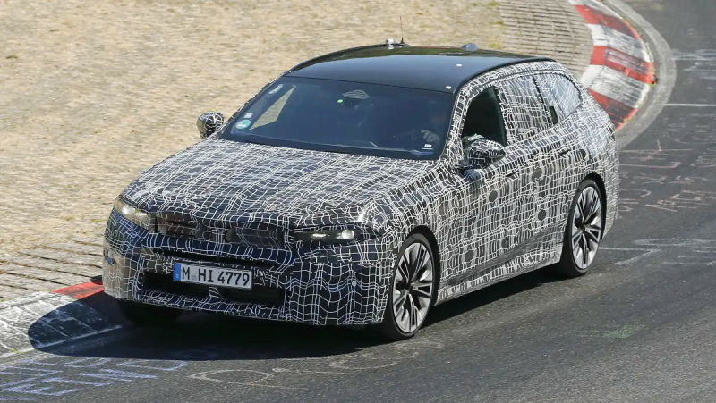 약점이었던 디자인이 바뀐다! BMW 5시리즈 투어링 페이스리프트 포착