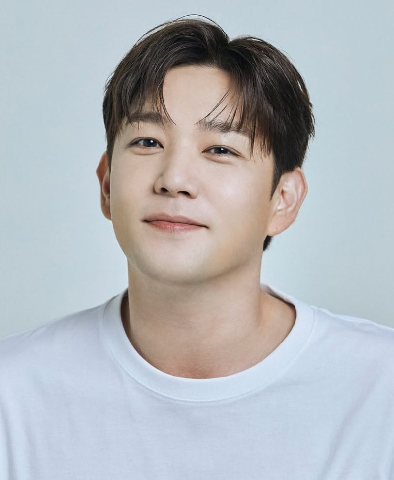 음주운전 두 번, 7년의 침묵…강인이 국내 포토월에 선 진짜 이유