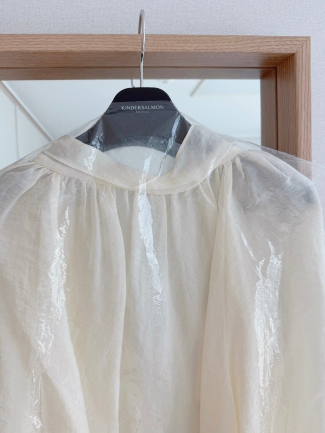 킨더살몬 블라우스 구매후기 Gatherneck Blouse Margarine 임산부 하객룩 추천