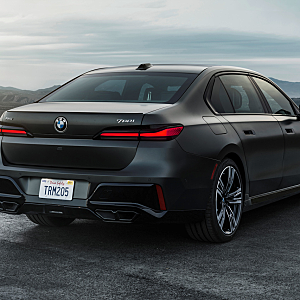 '7시리즈 살까 말까 고민되죠?' 2026 신형 BMW 7시리즈 740i xDrive, 이것만은 꼭 확인하세요.