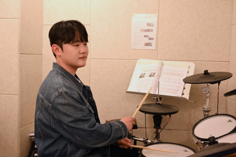 오늘은뮤직 광주점 드럼 레슨 공간의 모습