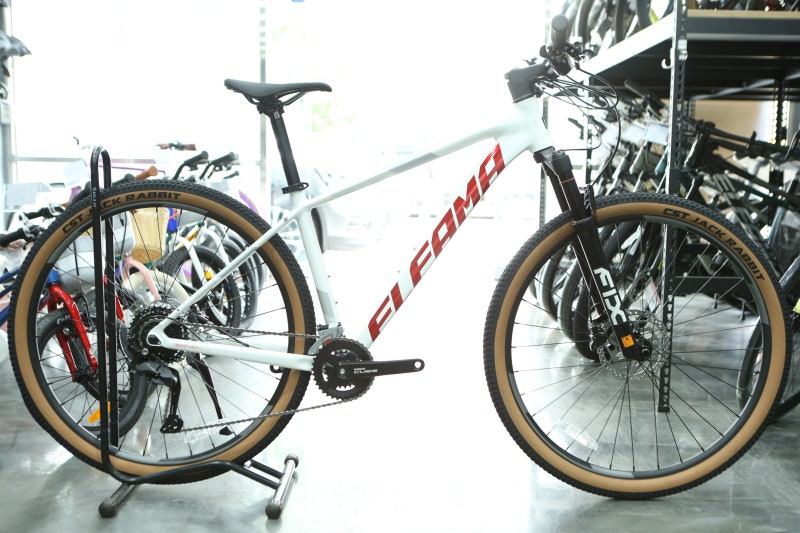 출퇴근부터 라이딩까지 타기 편한 입문용 MTB '엘파마 벤토르4 Gen.3'