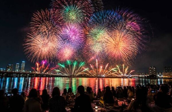2026 서울세계불꽃축제 관람객 필독: 무료 명당 47곳 위치부터 실시간 혼잡도 체크 팁
