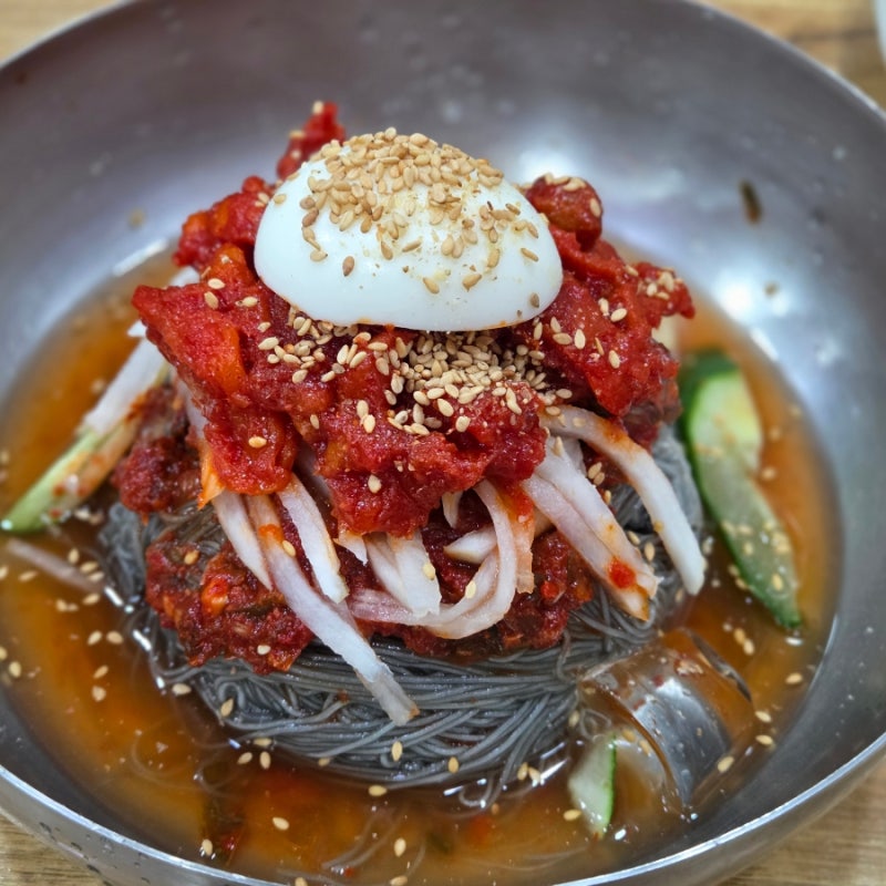 아바이마을 구경 갔다가 명태회냉면에 반한 속초 단천식당