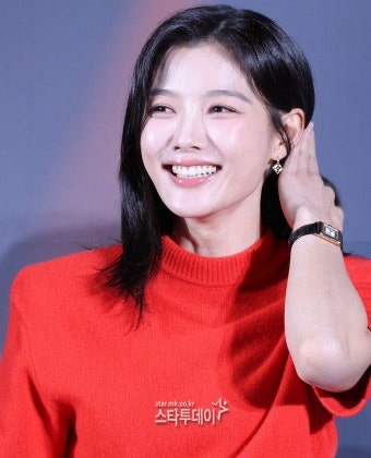 '친일파 논란'속 배우 김유정, 엇갈린 행보..프로필 나이 가족 데뷔,독립군 밀정으로('100일의 ....