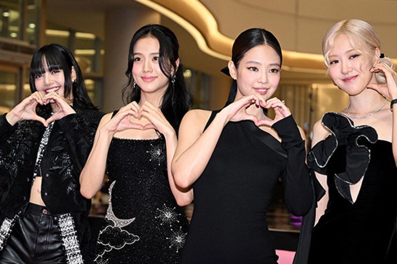 블랙핑크 10주년, 몰랐는데 리사·지수 신곡이 1주일에 몰렸다…