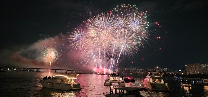 2026 서울 세계불꽃축제, 올해는 전야제까지 즐겨볼까요?