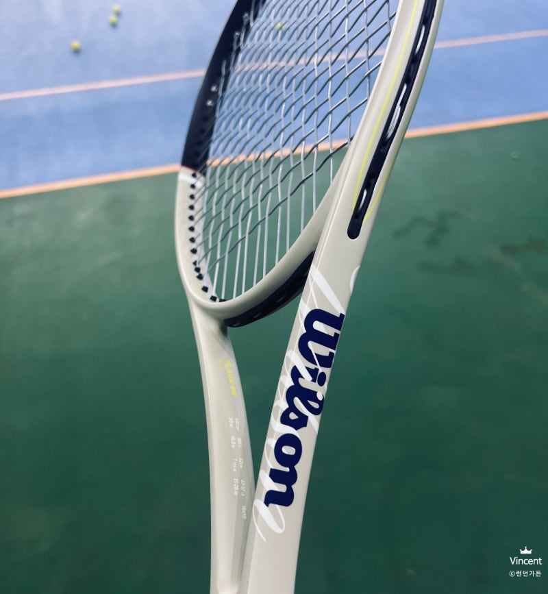 테니스_Wilson 윌슨 블레이드 V10 98 16X19 US OPEN 한정판 테니스라켓 시타 리뷰 후기.