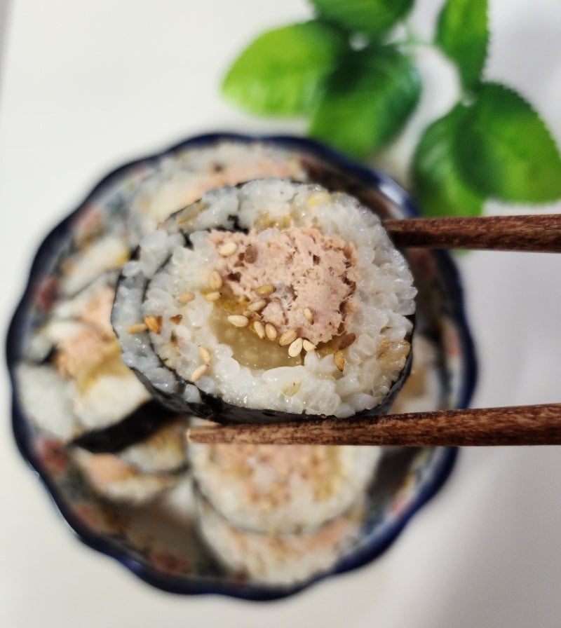 묵은지 참치 김밥 만들고 주먹밥까지 일석이조 레시피
