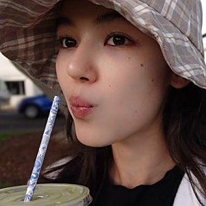 뉴진스 다니엘, 고향 호주서 3일 만에 새 채널 개설…'Detour' 영상 속에 숨은 메시지