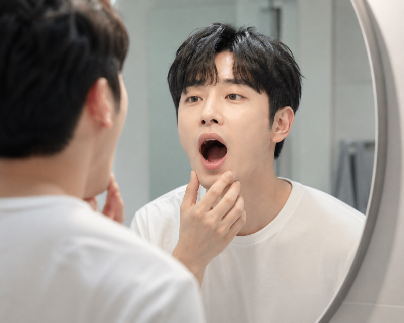 목에서 노란 알갱이가 나온다면? 편도결석 원인과 제거 방법 총정리