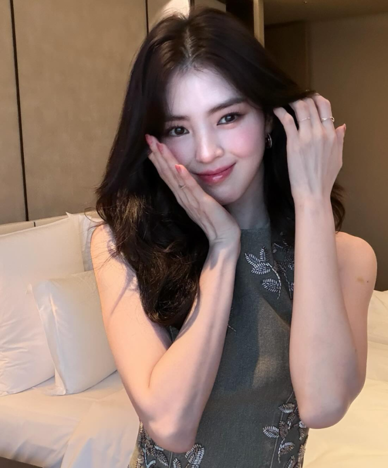 한소희 프로필 나이 키 재산 작품활동 학력 mbti 드라마 영화