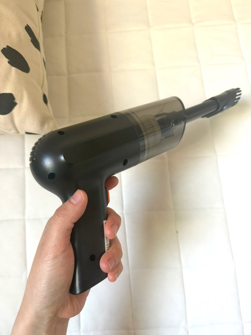 다이소 품절대란템 보이면 바로 사세요 무선 핸디 청소기 직접 사용해보니