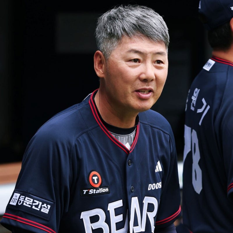 두산 베어스 김원형 감독 경질론, LG전 3경기 2득점 커지는 비판