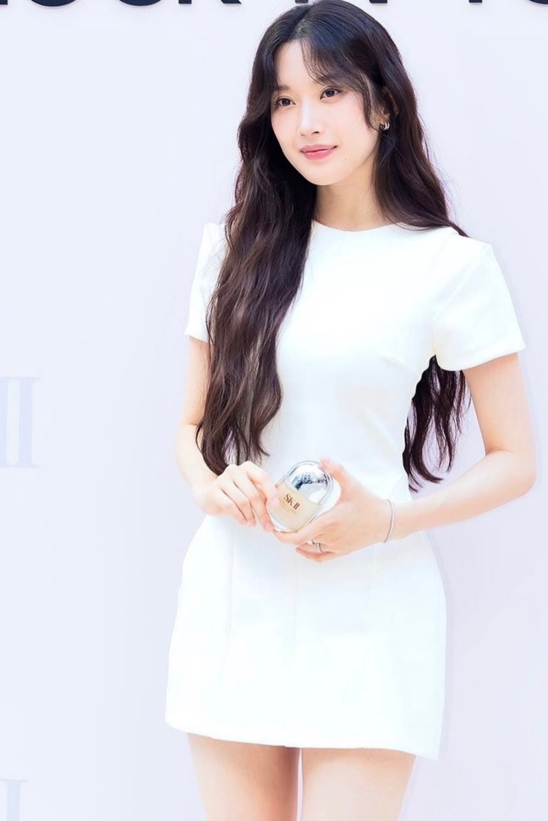 문가영 SK-II 팝업 원피스, 명품인 줄 알았는데?