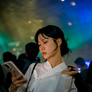 인물사진 핫셀블라드 x2d + Profoto A2 조명